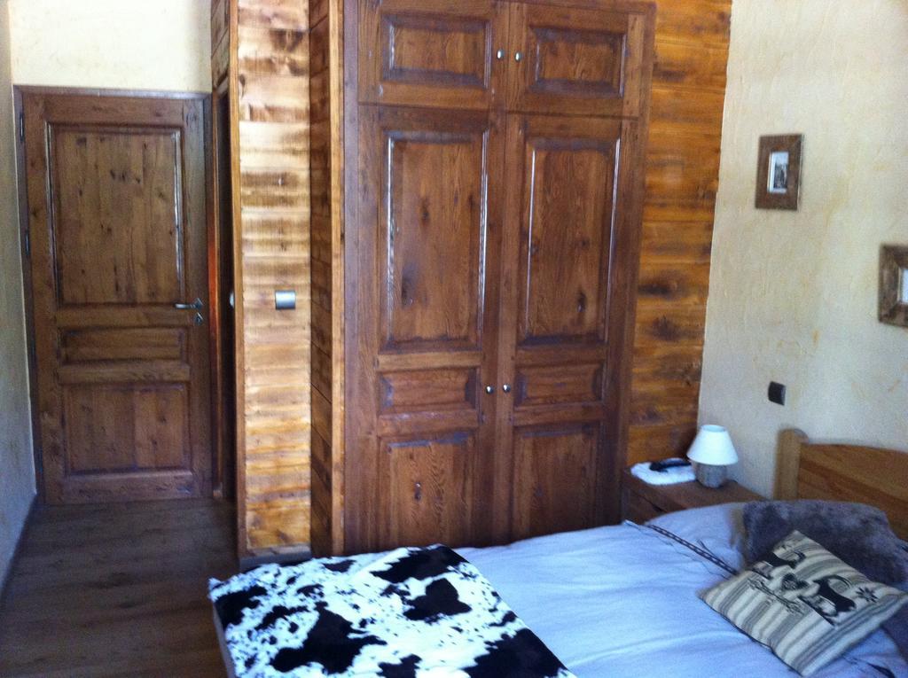 Au Chant Des Marmites Saint-Lary-Soulan Zimmer foto